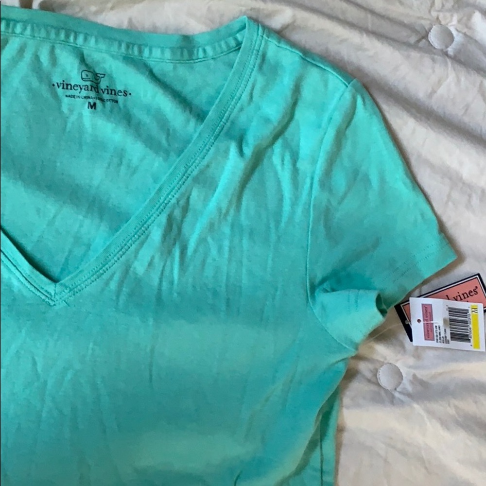 Vineyard Vines V-Neck shirt